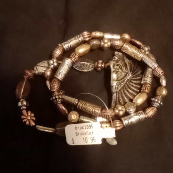 Native American Necklaces Bundle - Picture 6 of 7